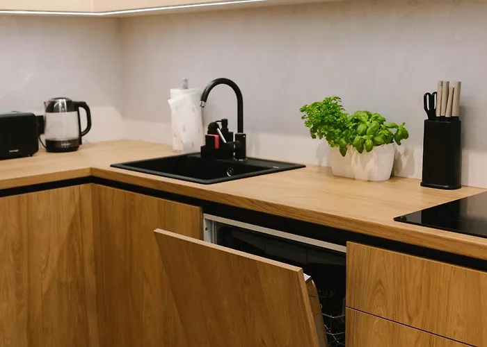 New In The Free Private Parking