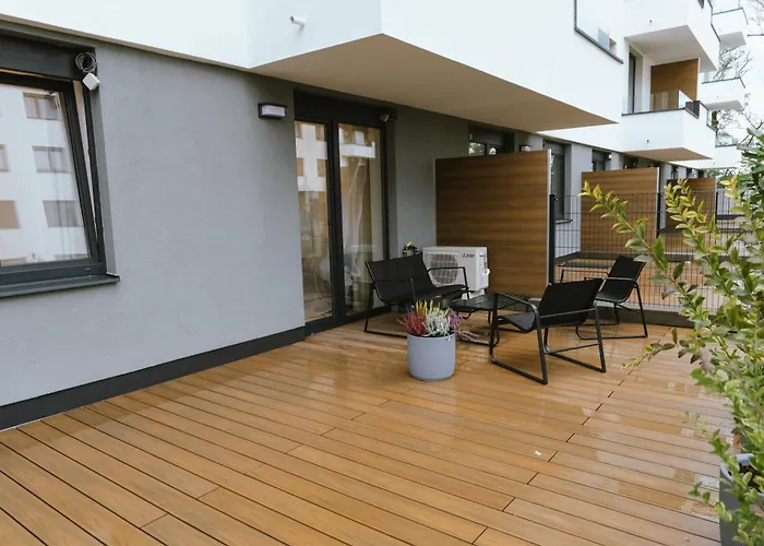 New In The Free Private Parking